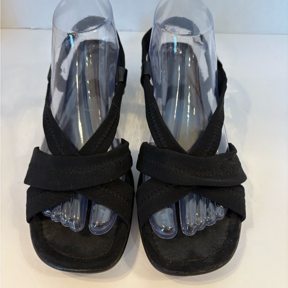 Mootsies Tootsies black open toe slingback sandals size 8.5 M